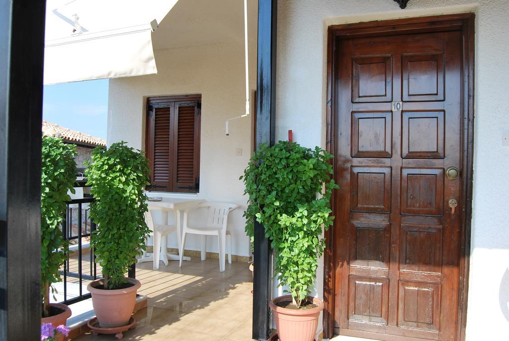 Studio Nastasia Afytos Exterior foto