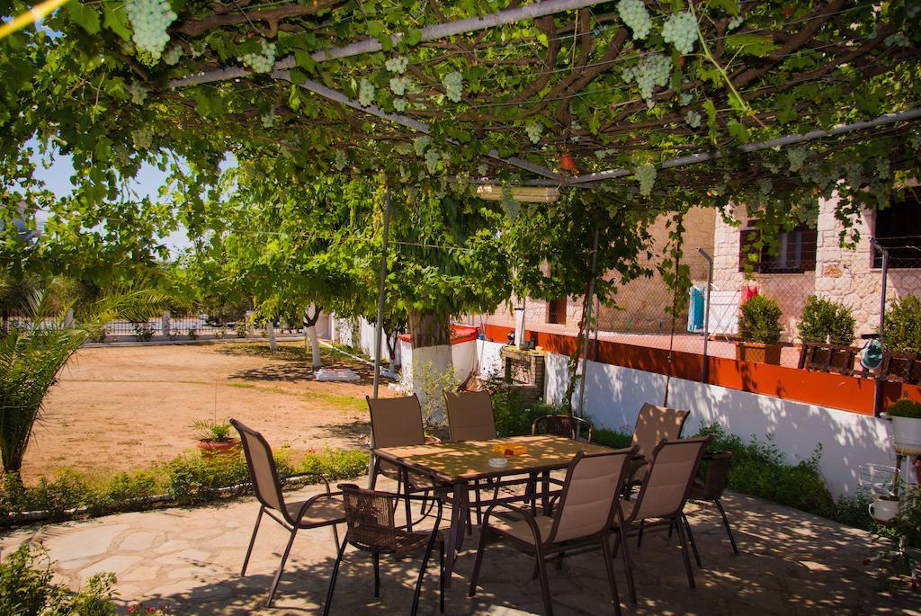 Studio Nastasia Afytos Exterior foto