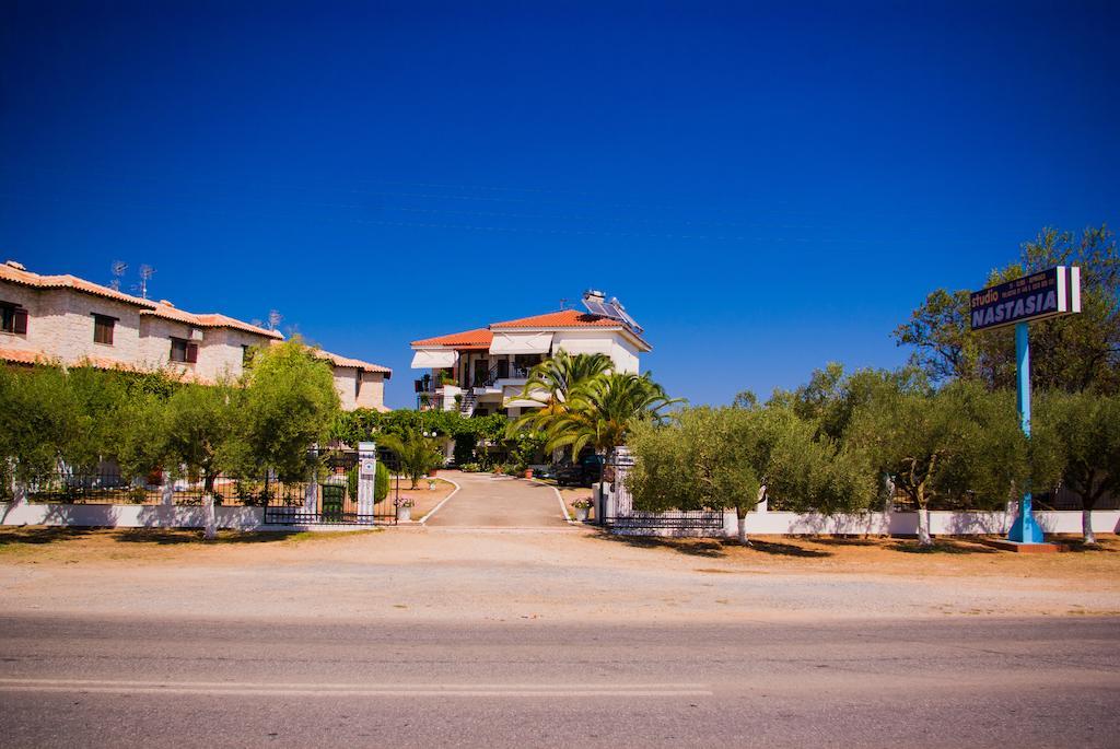 Studio Nastasia Afytos Exterior foto